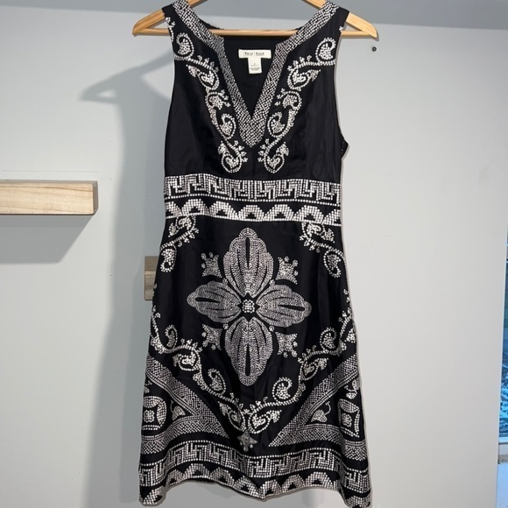 White House Black market Black and white A-line dress